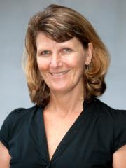 Ms Lynette Molyneaux Ms Lynette Molyneaux