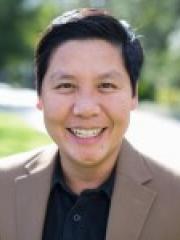 Dr Vincent Hoang